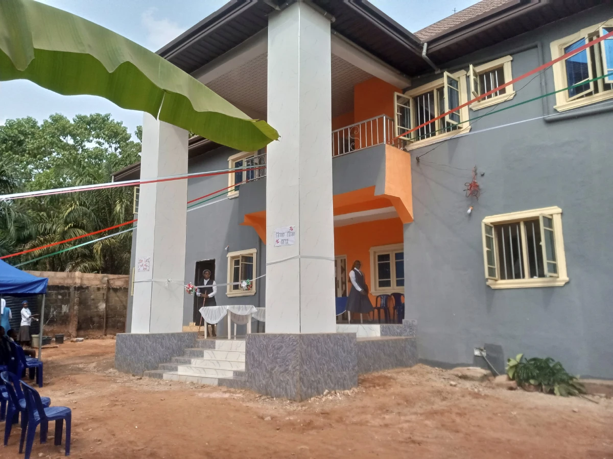 Misioneras Clarisas - CASA DE EGBU-NNEWI